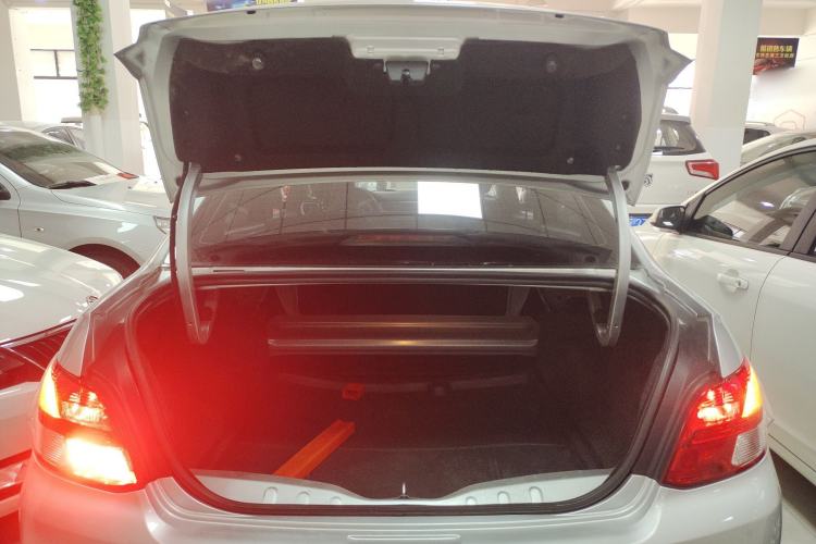 Used Peugeot 301 2014 1.6L Manual Comfort Edition Trunk