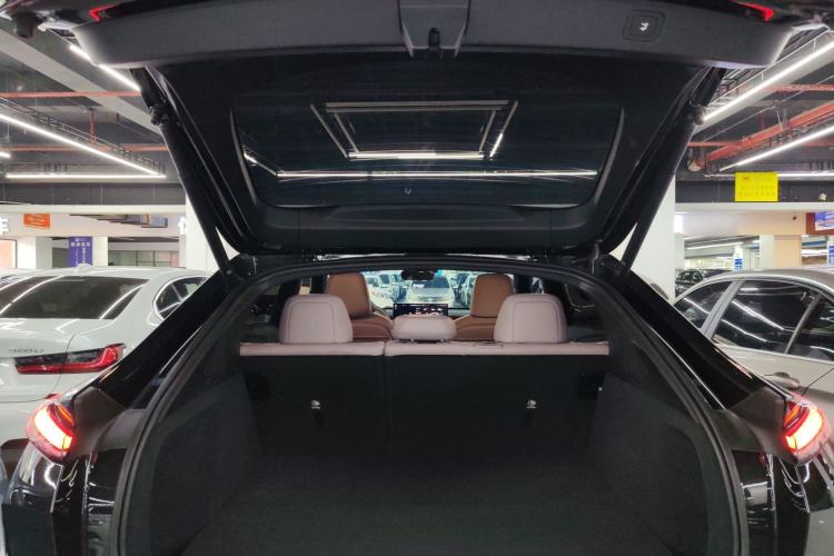 Used ONVO L60 2024 60 kWh Rear-Drive Version