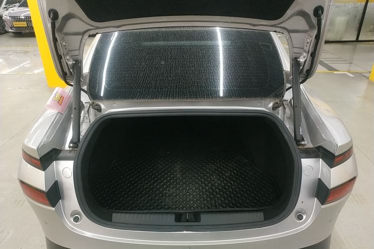 Used XPeng P7 2023 P7i 702 Pro Trunk