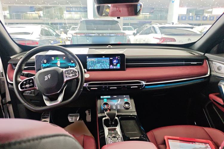 Used JETOUR X70 C-DM 2024 Far Voyage PRO 7-Seater Center Console