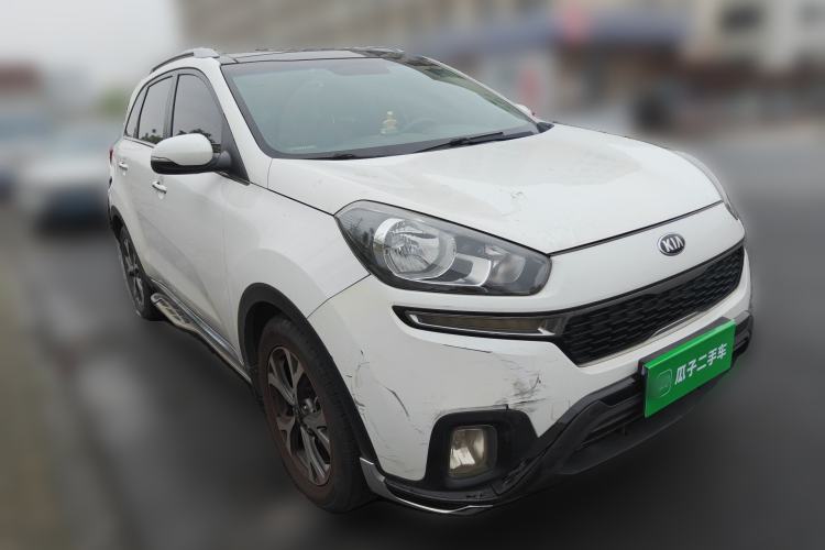 Used Kia KX3 2015 1.6L Automatic Two-Wheel Drive DLX Front Right 45 Deg