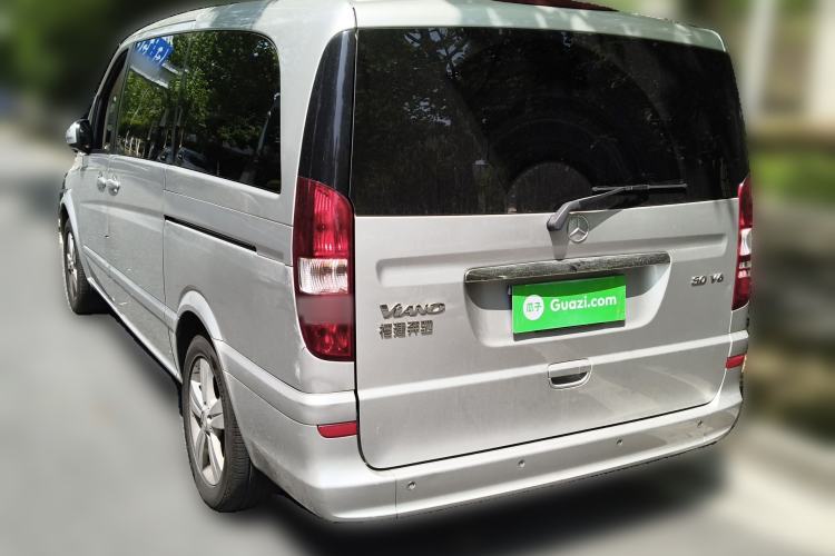 Used Mercedes-Benz Viano 2013 3.0L Comfort Edition
