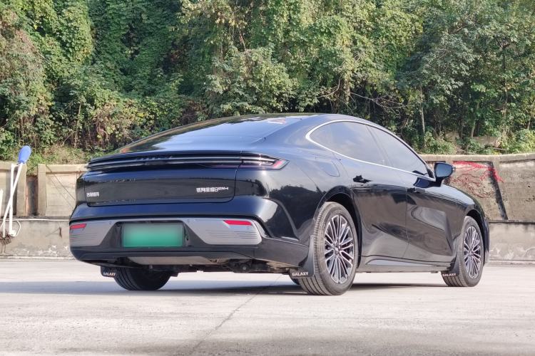 Used Geely Galaxy Galaxy 8 2025 130km EM-i Deluxe Edition