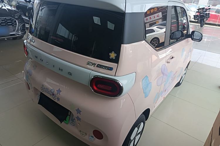 Used Wuling Hongguang MINIEV 2024 3rd Generation 215km Advanced Version
