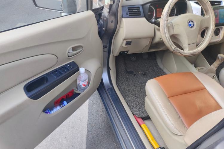 Used Venucia D50 2013 1.6L Manual Fashion Edition