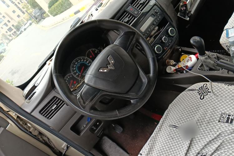 Used Wuling Rongguang V 2018 1.5L Standard Version Steering Wheel