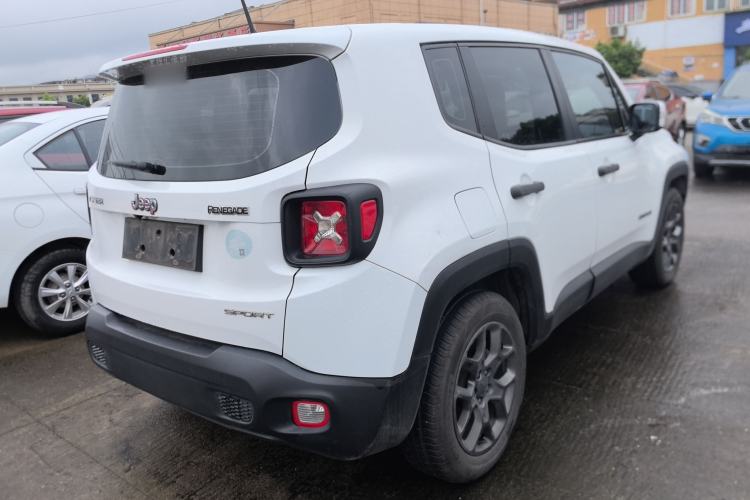 Used Jeep Renegade 2017 180T Automatic Kinetic Edition+ Rear Right 45 Deg