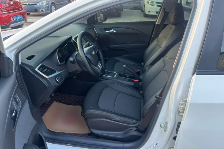 Used Volkswagen Lavida 2019 Lavida Start 1.5L Manual Fashion Edition China VI Standard Interior 2