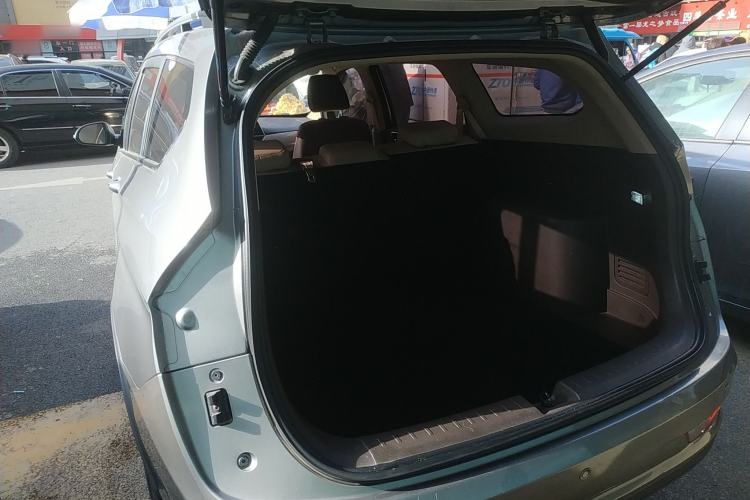 Used Baojun 310W 2017 1.5L Manual Fashion Model China V
