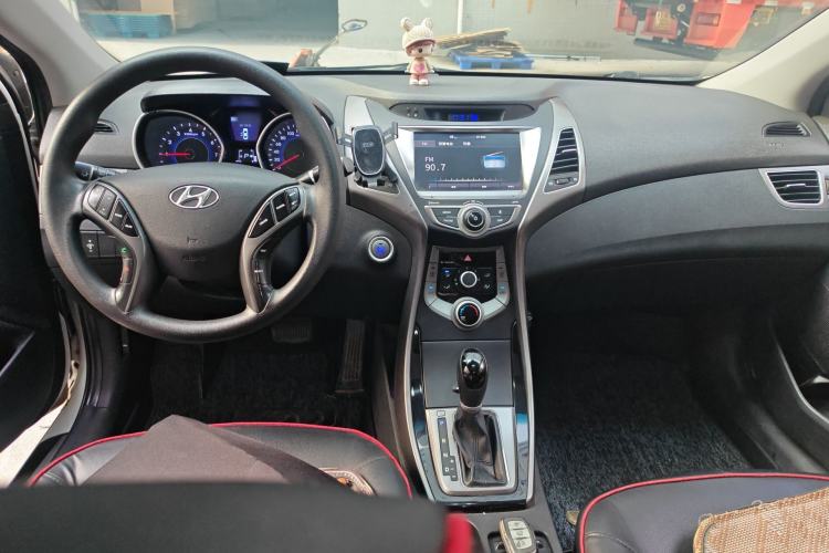 Used Hyundai Elantra (5th Generation / Langdong) 2016 1.6L Automatic Prestige Model
