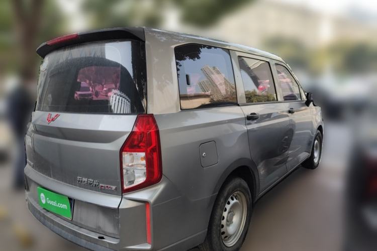 Used Wuling Hongguang PLUS 2019 1.5T Manual Standard Edition 5 Seats Rear Right 45 Deg