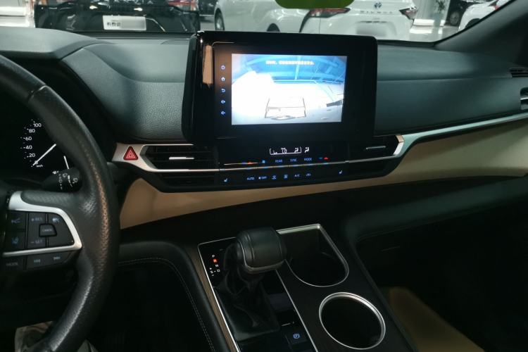 Used Toyota Sienna 2021 2.5L Hybrid Luxury Edition
