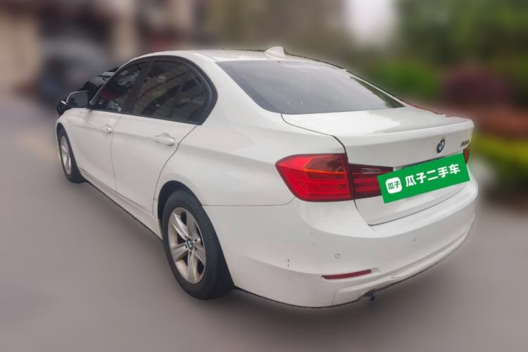 Used BMW 3 Series 2015 320i Luxury Line Stylish Edition Exterior 3