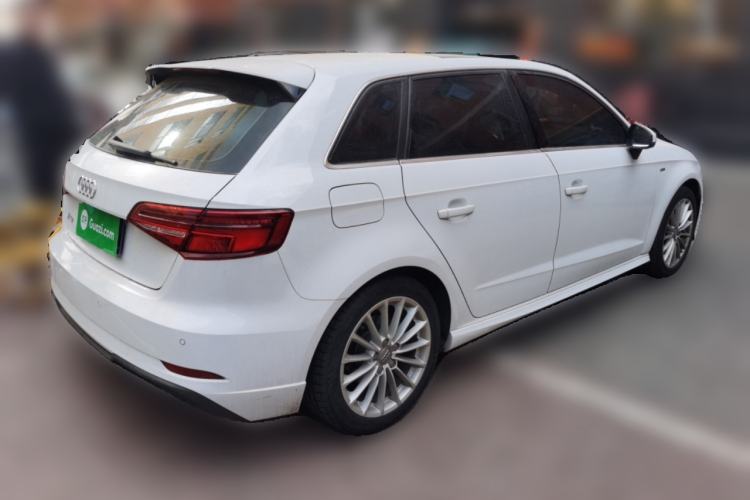 Used Audi A3 2017 Sportback 35 TFSI Fashion Model
