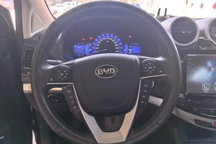 Used BYD S7 2016 2.0T Automatic Prestige Edition
