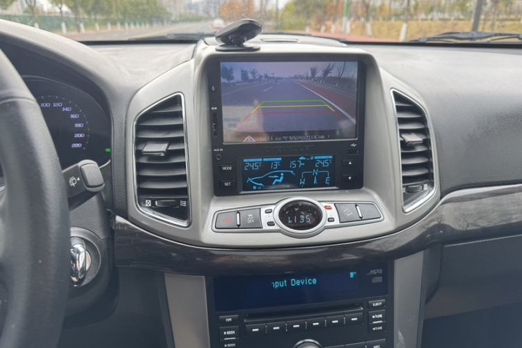 Used Chevrolet Captiva 2015 2.4L 4x4 Flagship Edition 7-Seater