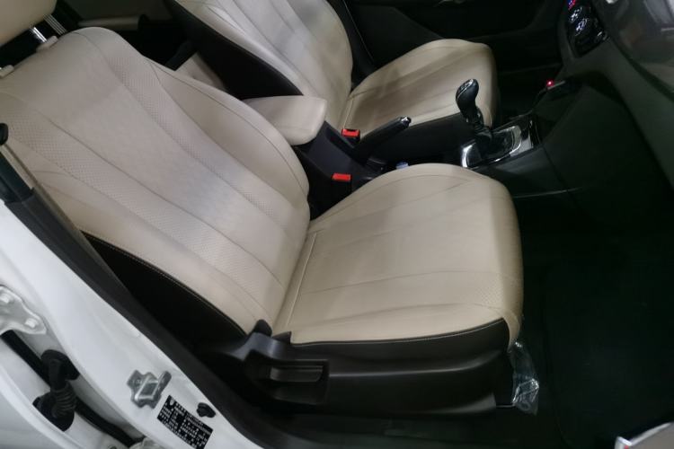 Used Baojun 310W 2017 1.5L Manual Fashion Edition China VI