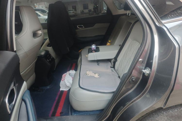 Used CHANGAN UNI-K iDD 2023 Smart Electric iDD 1.5T 135km Smart Leading Model Left Rear Seat