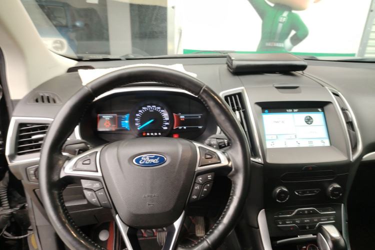 Used Ford Edge 2018 EcoBoost 245 Two-Wheel-Drive Titanium 7-Seater China VI Standard
