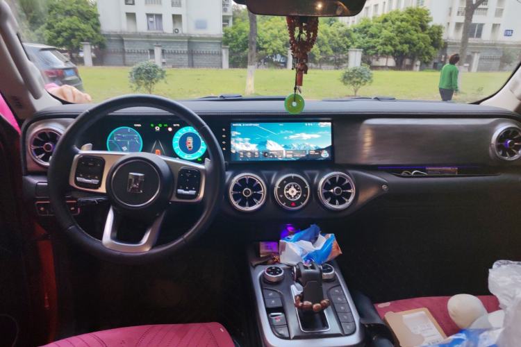 Used Tank 300 2021 Off-Road Edition 2.0T Conqueror Center Console