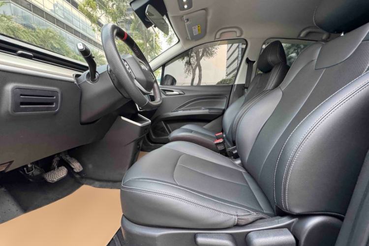 Used NETA V 2022 Long-Range Industry Custom Edition Interior 2