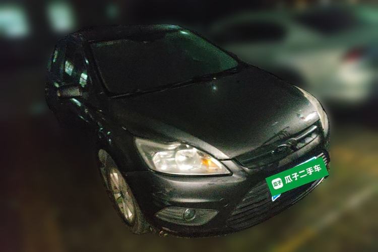 Used Ford Focus 2013 Sedan Classic 1.8L Manual Fashion Edition