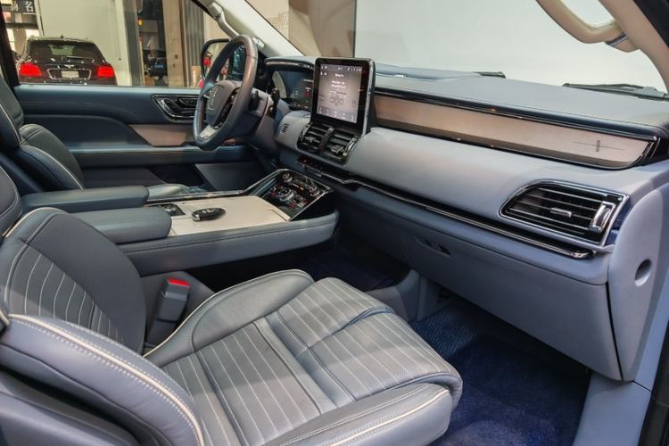 Used Lincoln Navigator 2020 3.5T Long-Wheelbase Presidential Edition
