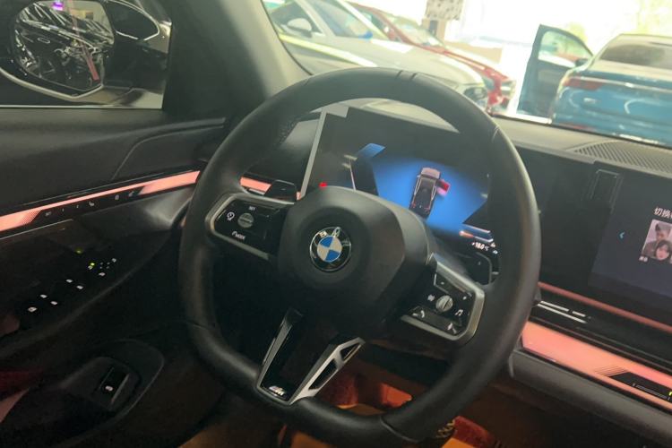 Used BMW 5 Series 2025 525Li M Sport Package Steering Wheel