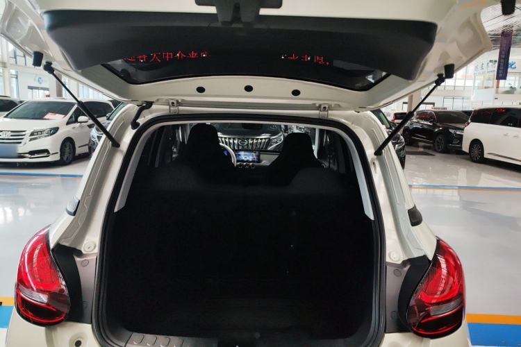 Used Wuling Bingo 2023 203km Light Edition Trunk