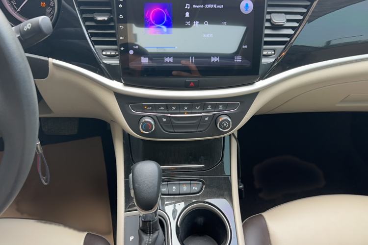 Used Buick Verano 2015 Sedan 15S Automatic Leading Model Audio And AC Panel