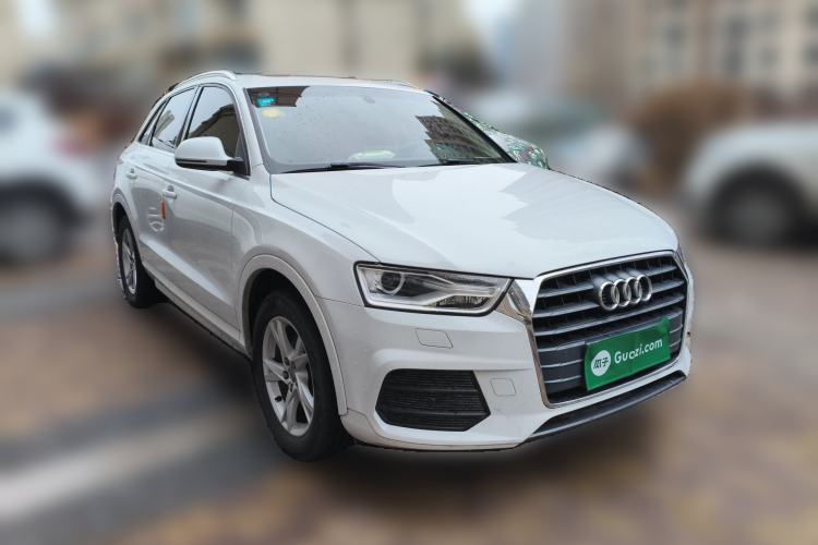 Used Audi Q3 2016 30 TFSI Fashion Model Front Right 45 Deg