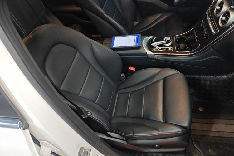 Used Mercedes-Benz GLC 2019 Facelift GLC 260 L 4MATIC Luxury Model
