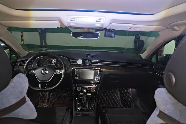 Used Volkswagen Magotan 2017 330TSI DSG Luxury Model