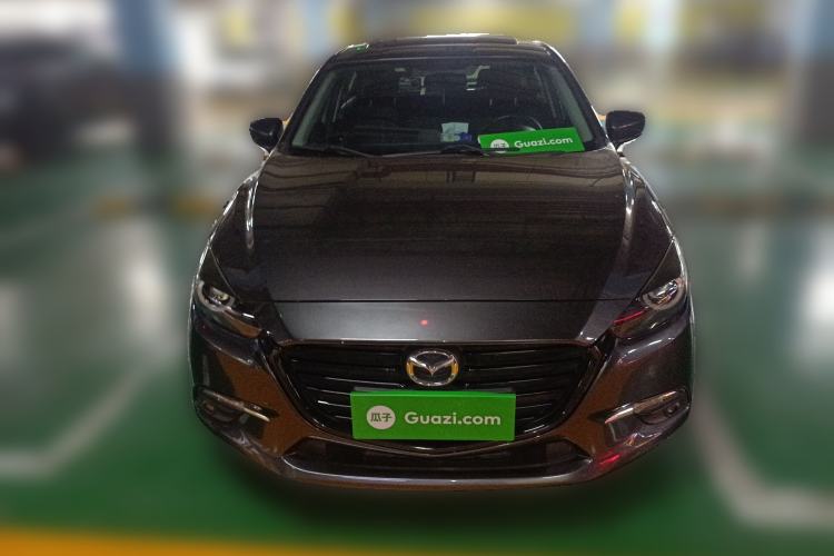 Used Mazda 3 Axela 2017 Hatchback 2.0L Automatic Luxury Model China VI Standard Front