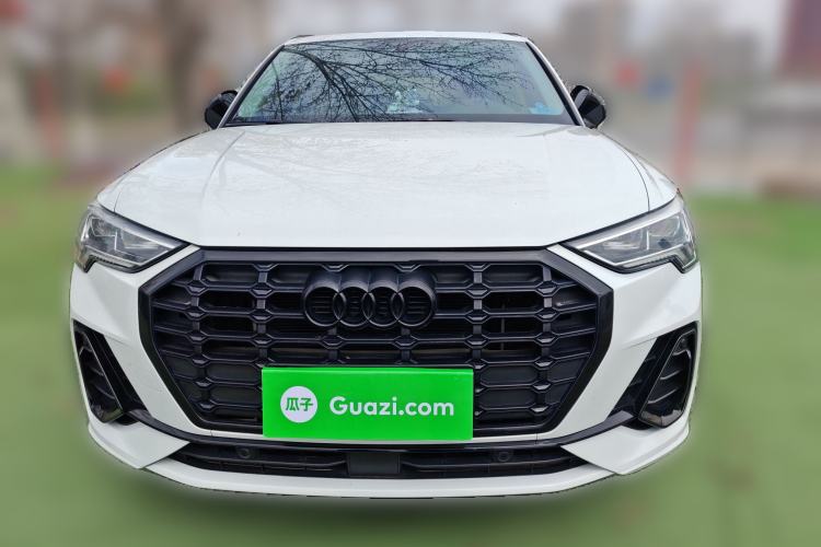 Used Audi Q3 2023 35 TFSI Fashion Dynamic Model (1.4T)
