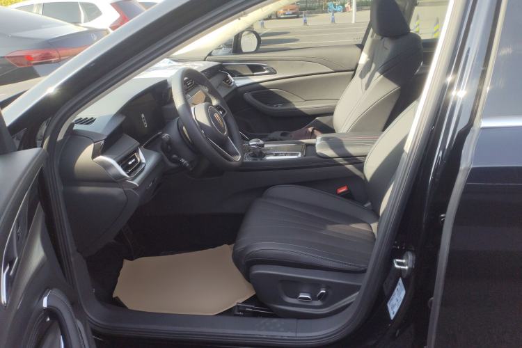 Used Hongqi H5 2024 1.5T DCT Smart Connect Flagship Edition Driver Seat