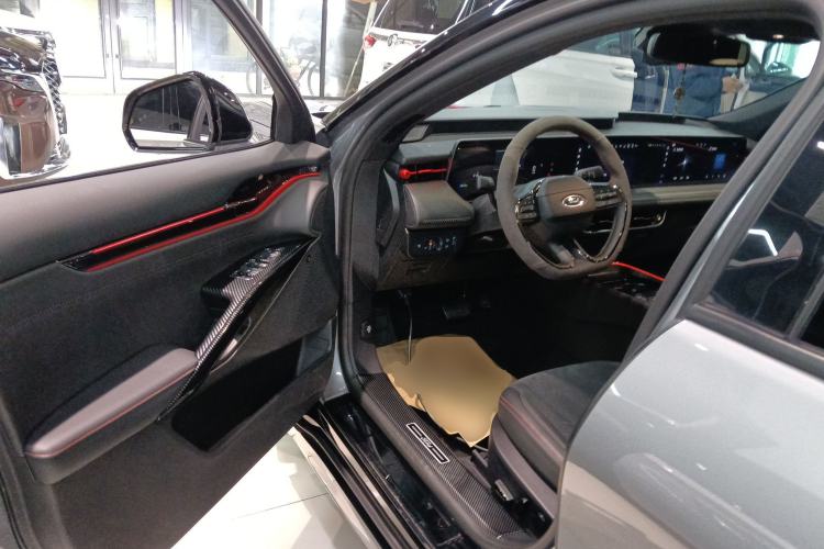 Used Ford EVOS 2022 Facelift EcoBoost 245 ST-Line
