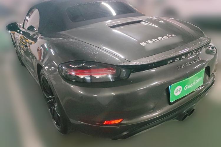 Used Porsche 718 2018 Boxster 2.0T Rear Left 45 Deg