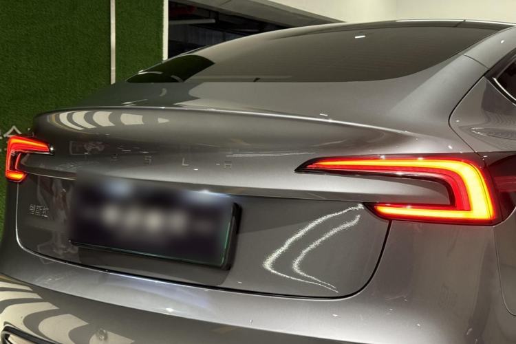 Used Tesla Model 3 2025 Rear-Wheel-Drive Version Exterior 9