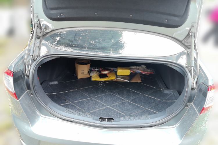 Used Ford Mondeo 2011 2.3L Luxury Model
