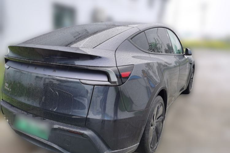 Used Tesla Model Y 2025 Rear-Wheel-Drive Version