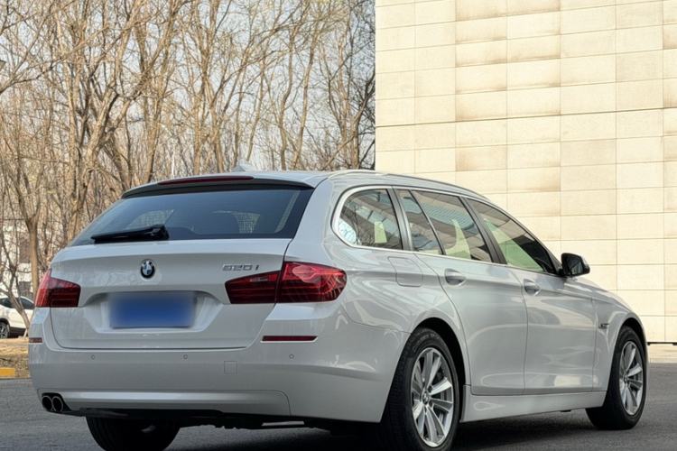 Used BMW 5 Series 2014 520i Touring Edition
