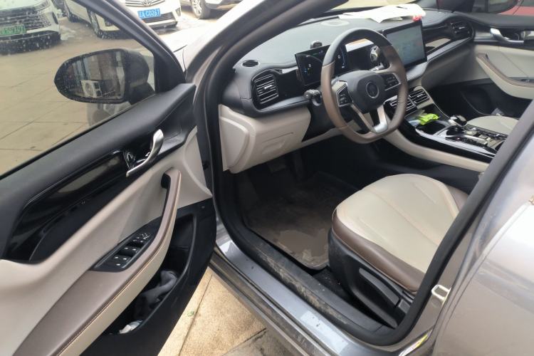 Used BYD Qin PLUS 2024 HONOR Edition DM-i 55KM Leading Model
