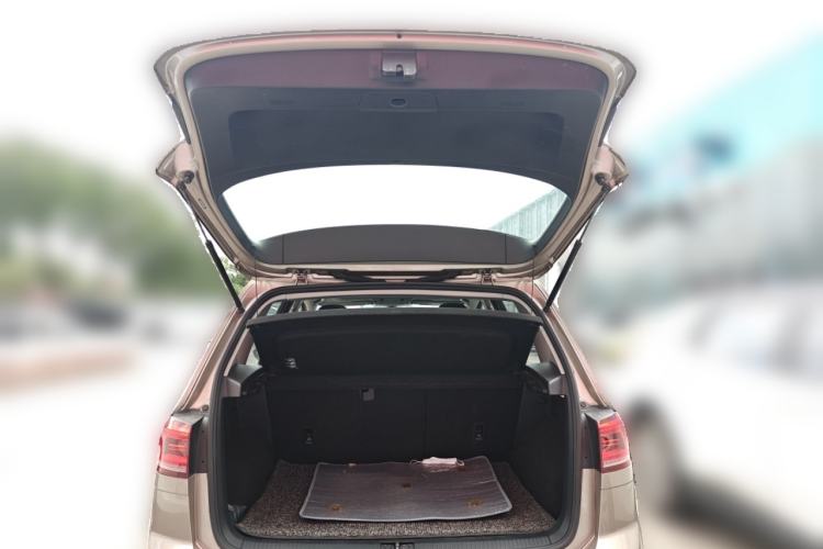 Used Volkswagen Golf Sportsvan 2016 230TSI Automatic Trend Edition