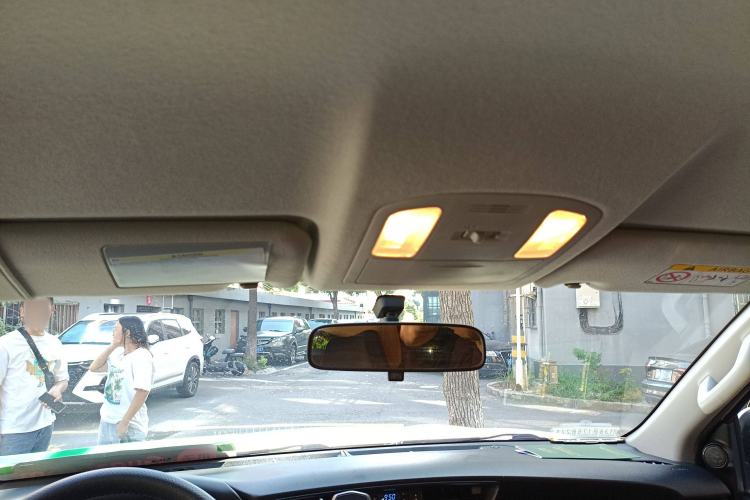 Used Toyota Fortuner 2016 2.7L Middle East Version
