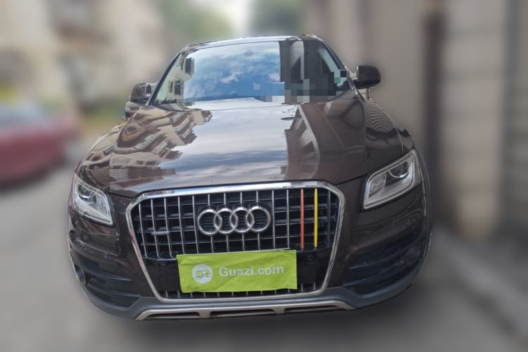 Used Audi Q5 2018 Collector's Edition 40 TFSI Technology Model
