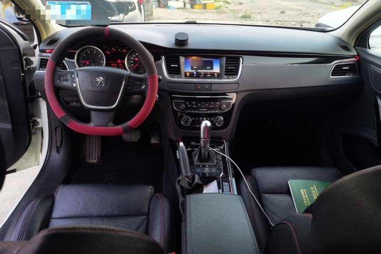 Used Peugeot 508 2015 2.0L Automatic Zhiyi Edition Center Console