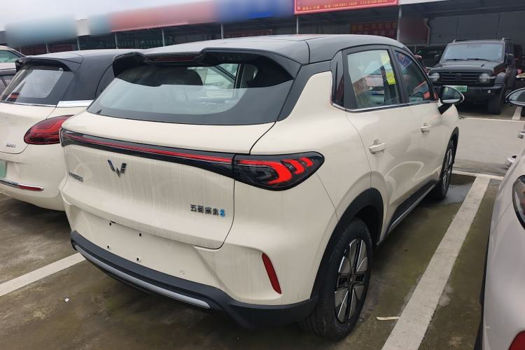 Used Wuling Bingo S 2025 Model 325km Deluxe Edition Rear Right 45 Deg