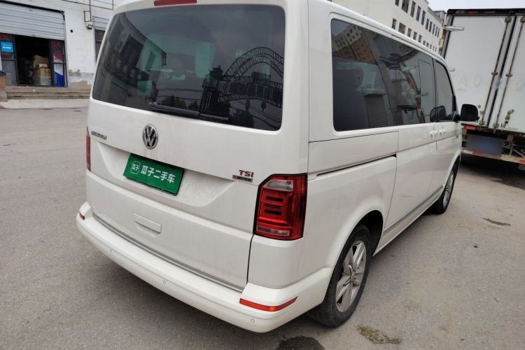Used Volkswagen Multivan 2016 2.0 TSI 4x4 Premium Edition 7-Seater Rear Right 45 Deg