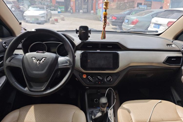 Used Wuling Hongguang 2018 1.5L S Comfort Model L2B
